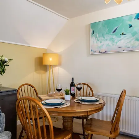 Casa Sirena In Fistral, Newquay *